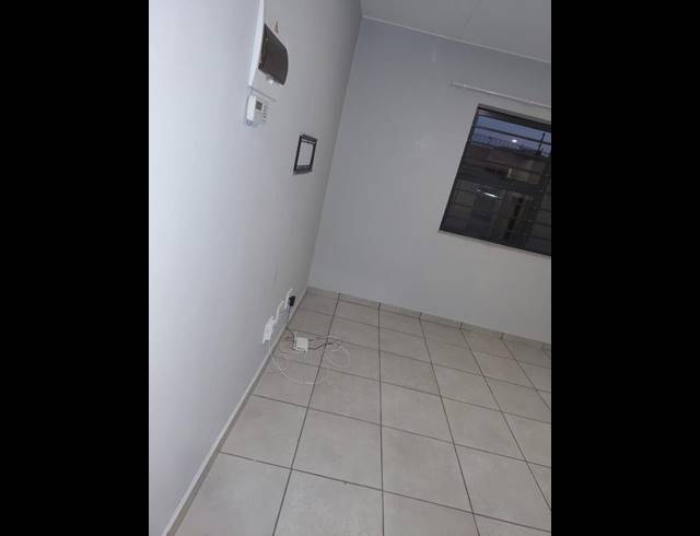 2 BEDROOM PROPERTY TO RENT IN RIVERSIDE VIEW EXT 30